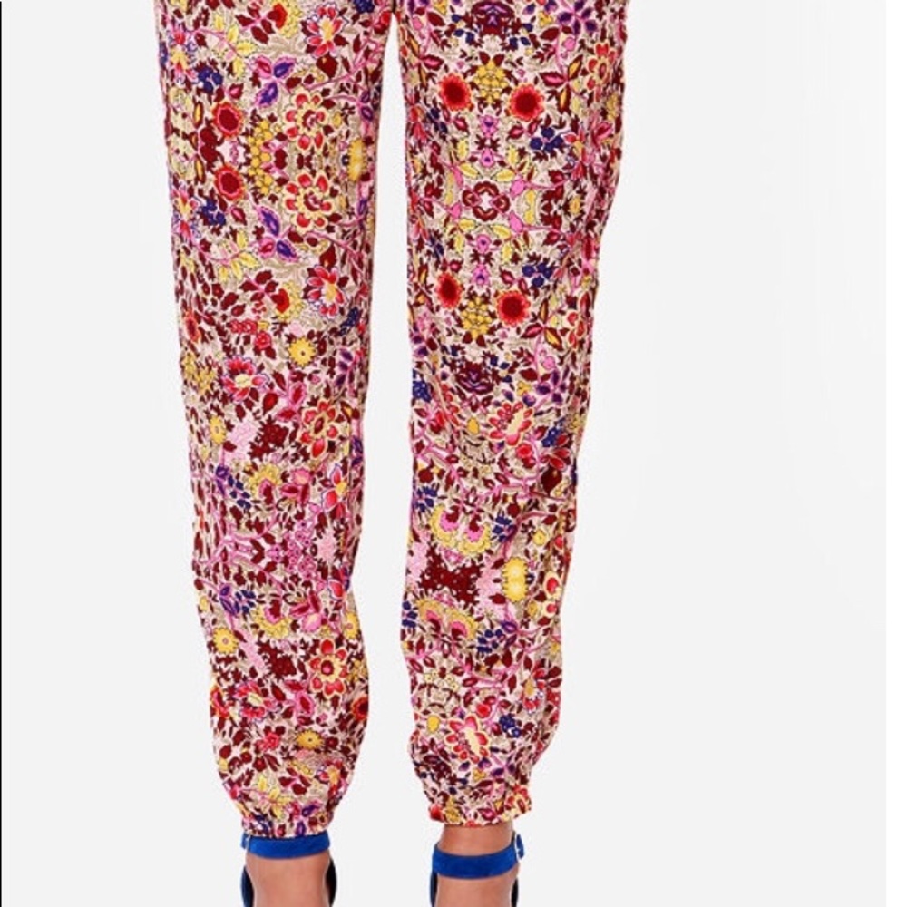 Billabong Floral Harem Pants One Size.